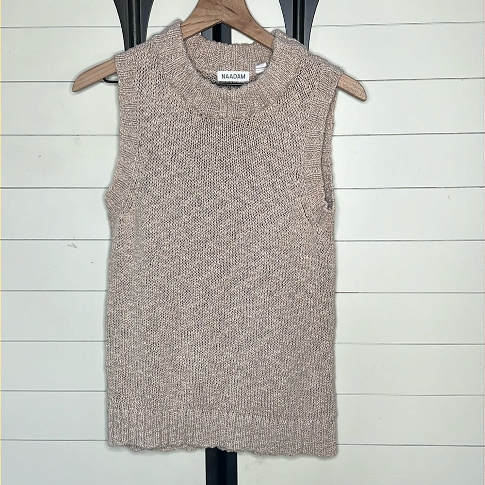 NAADAM knit sweater vest medium